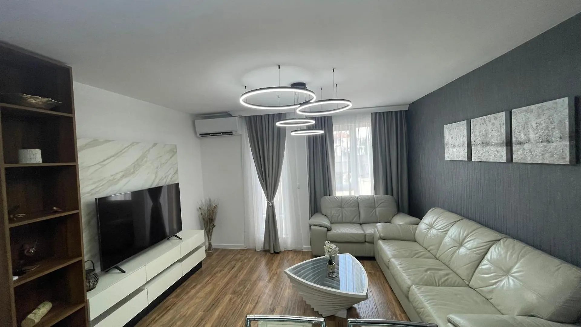 Тони Апартмент Apartment Burgas