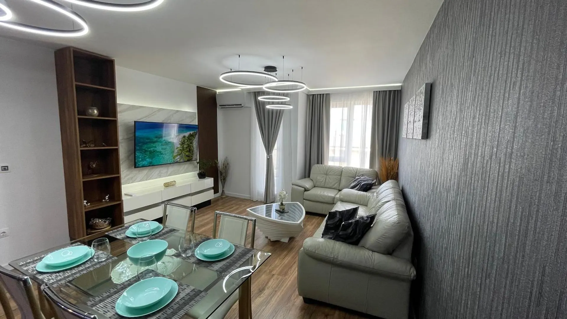 Тони Апартмент Apartment Burgas