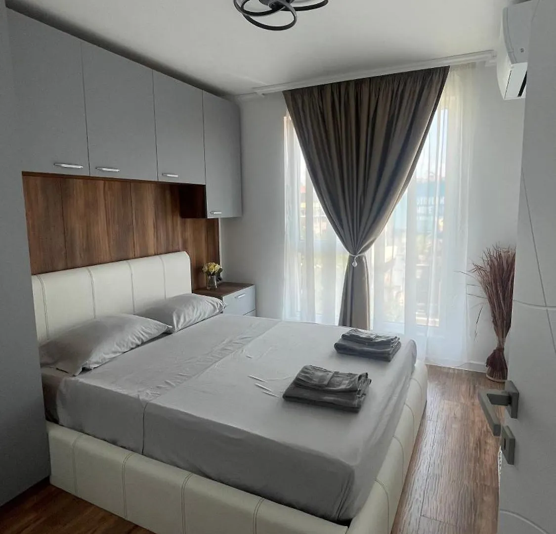 Тони Апартмент Apartment Burgas
