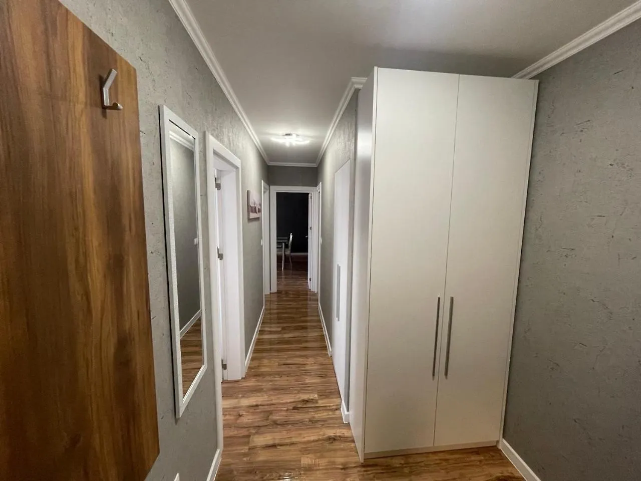 Тони Апартмент Apartment Burgas